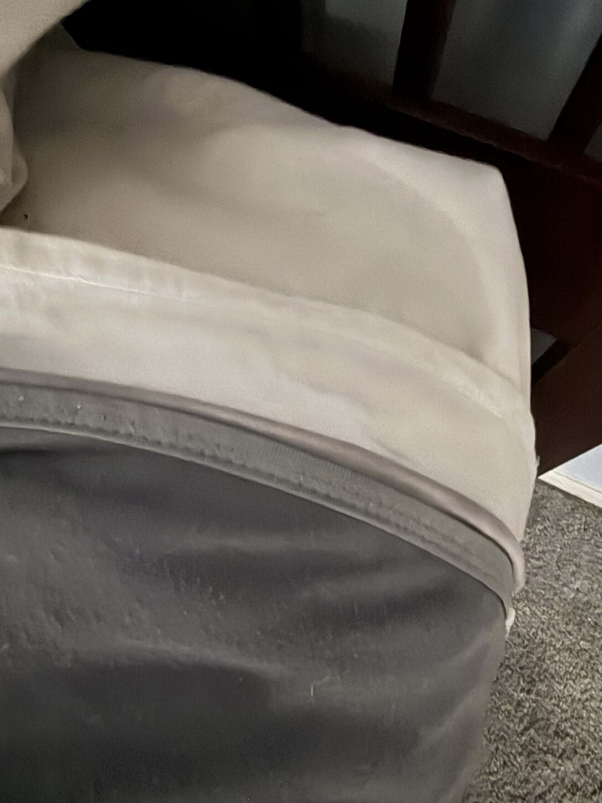 Do You Need a Top Sheet With a Cooling Blanket: Layering and Skin Contact