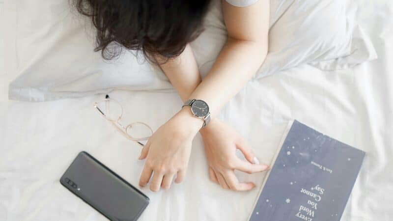Sleep Cycle Bedtime Calculator: Waking Between Cycles Instead of Mid-Cycle