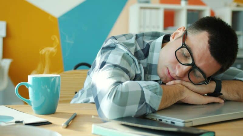 How Long Should a Nap Be: The 20 Minute Rule, Full Cycles, and What to Avoid
