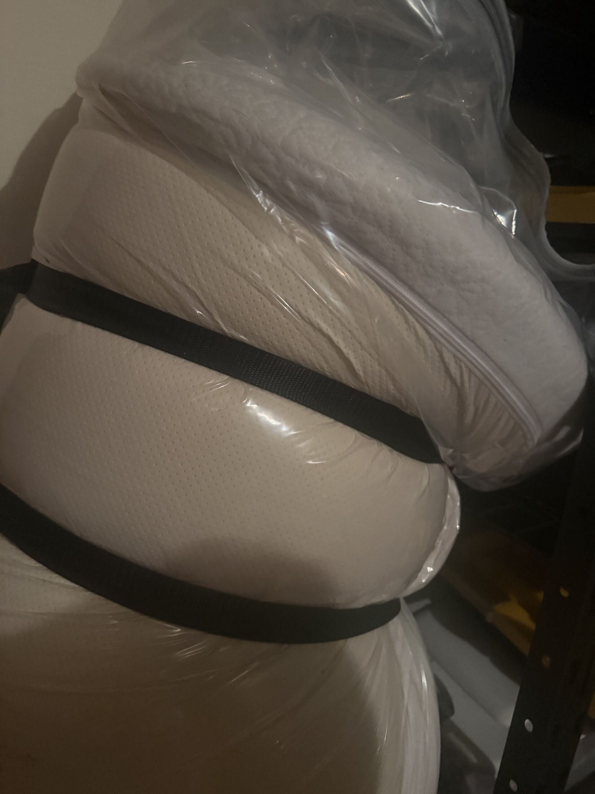 Best Mattress Bags for Moving in 2026: One Tear Ruins the Whole Job