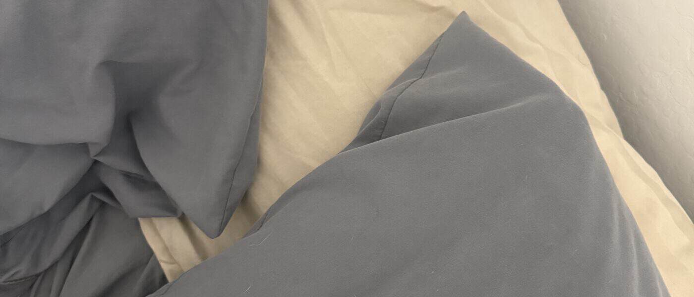 Do You Need a Different Pillow in Summer? Hot Nights Guide