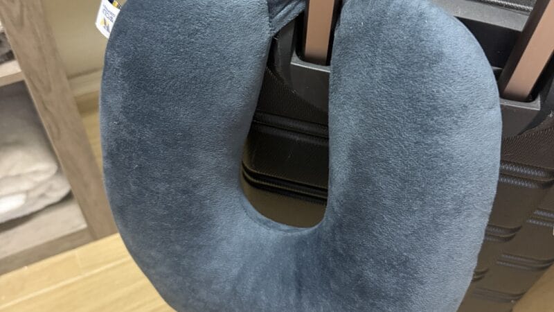 How to Pack a Travel Pillow: Carrying, Clipping, and Compression