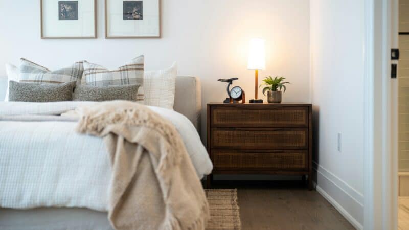 Best Fall Mats for Bedside Use in 2026: What They Reduce and What They Introduce