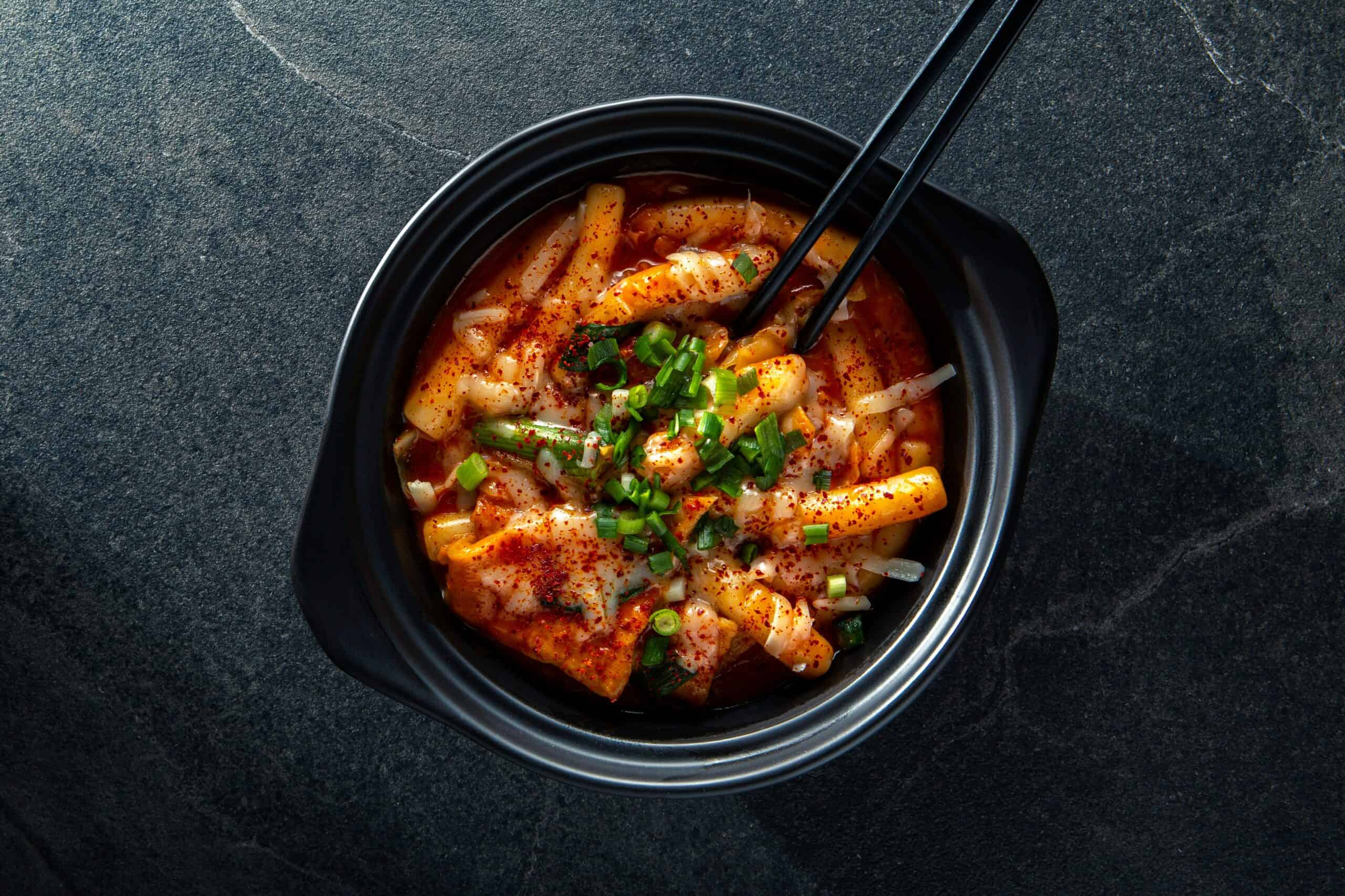 Does Eating Spicy Food Before Bed Cause Nightmares: What Is Actually Happening