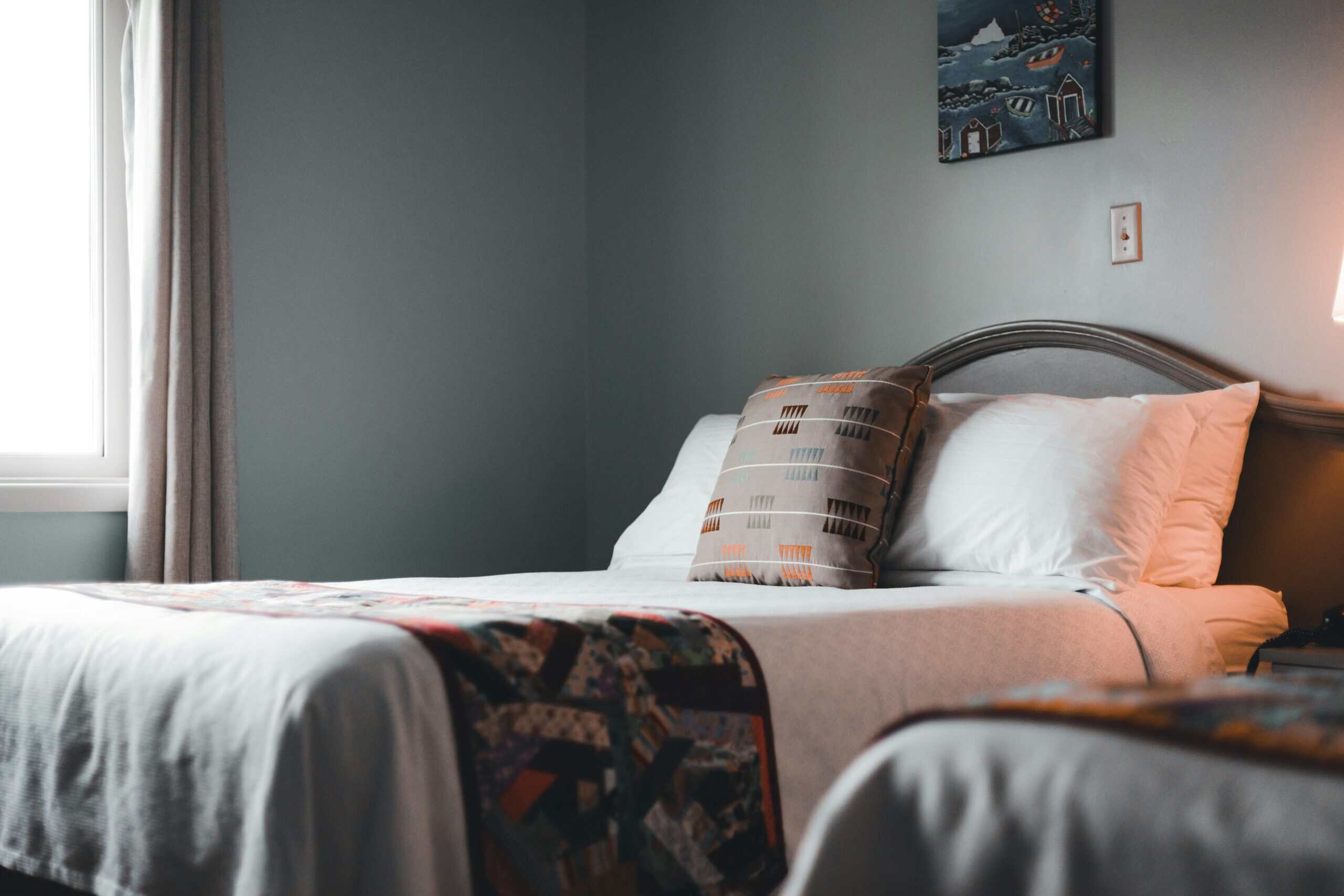 Should Couples Sleep in Separate Beds? What Sleep Research Says About Snoring, Schedules, and Sharing a Mattress